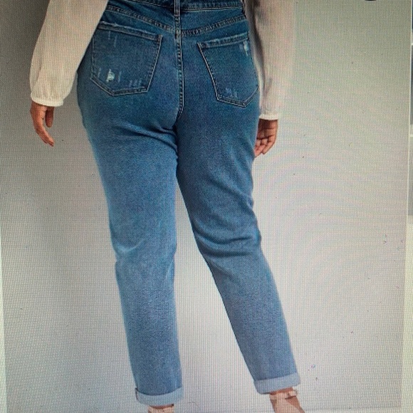 NWT - LB Boyfriend Jeans - Plus size - Picture 2 of 2